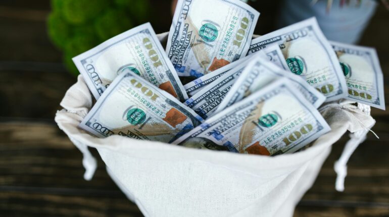 【刑事】民眾檢舉詐團案件最多可領到一千萬元獎金！ 1