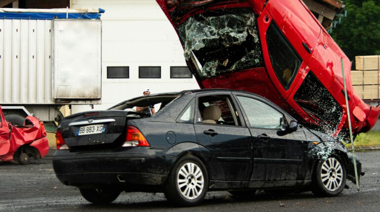 【刑事】行車糾紛故意撞車變成殺人未遂 1