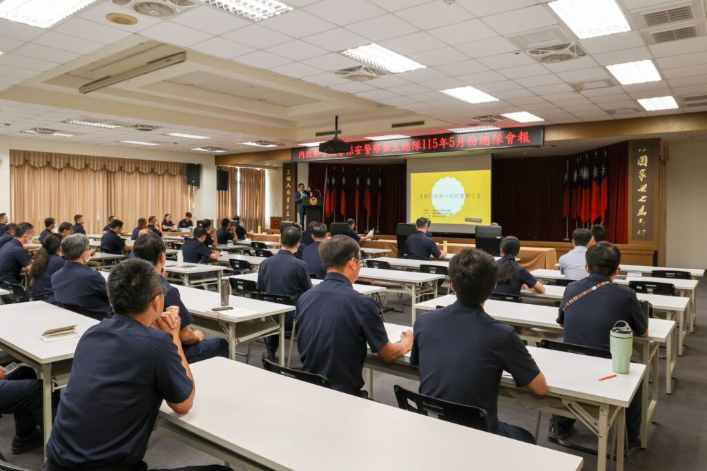本所鄧湘全律師前往高雄仁武警政署保五總隊演講「如何成為一位好警察」！ 6
